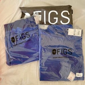 FIGS Scrubs—Brand new
